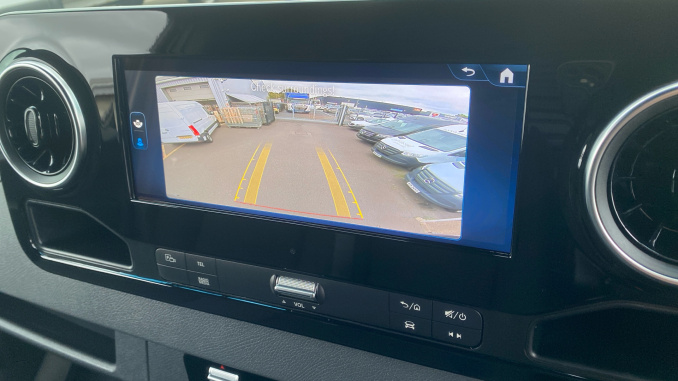 Mercedes-Benz Sprinter 315Cdi L2 Diesel Rwd 3.5t H2 Pro Van - Image 2
